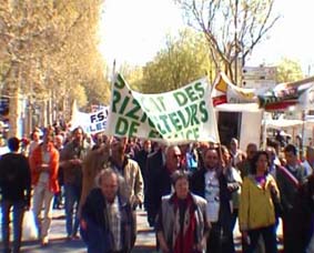 Les riziculteurs avec nous