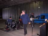 Sous le hangar
